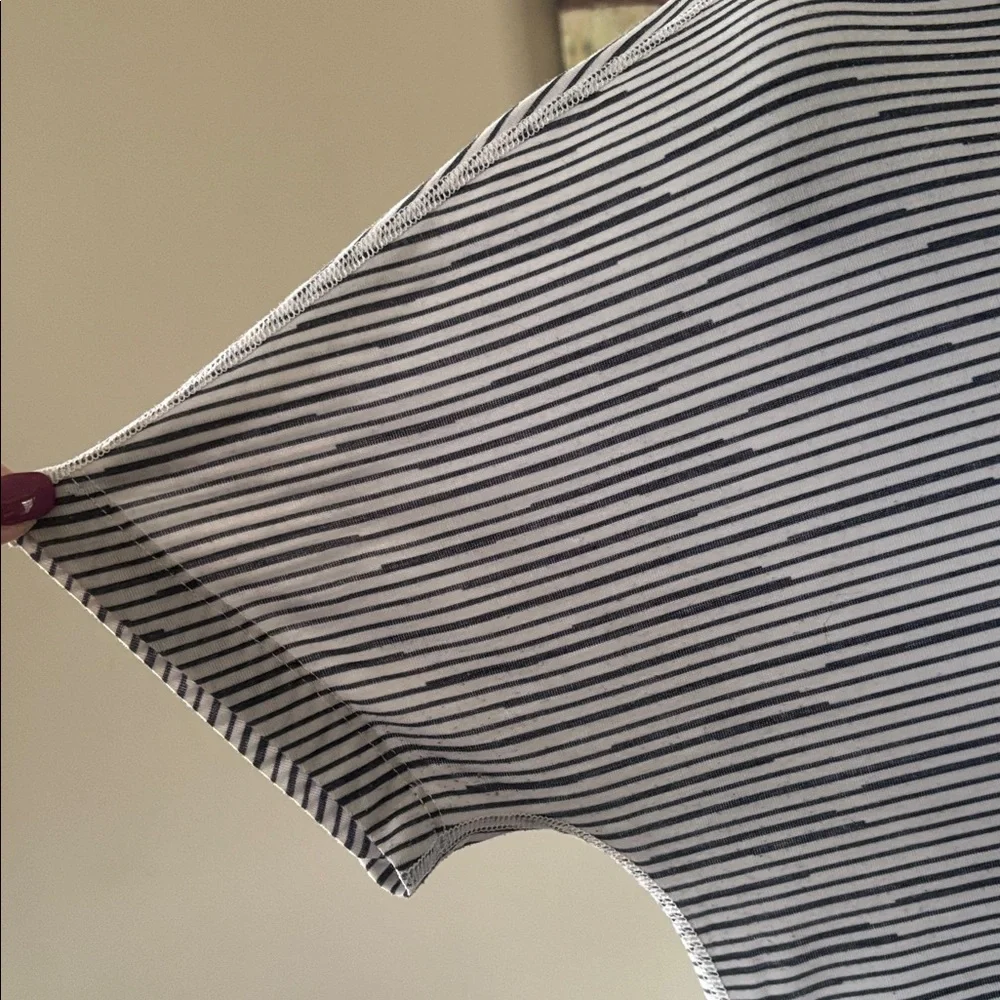 The North Face flash dry striped tee - Picture 3 of 13